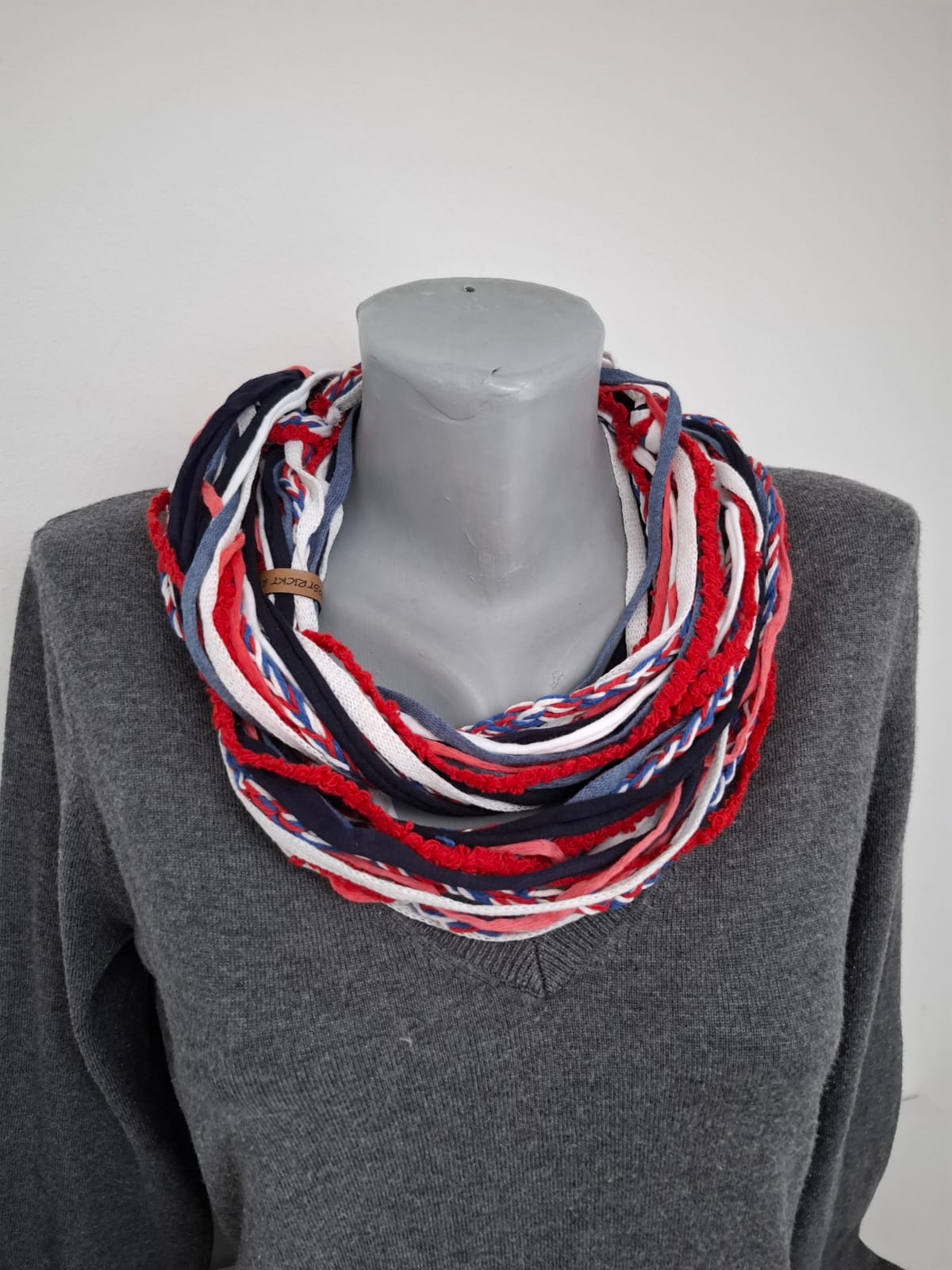 Loop-Schal Hamburg, handgeknüpft
