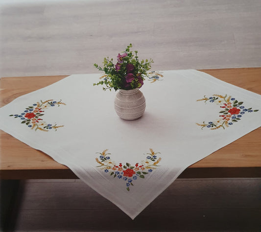 Duftin Stickpackung Mitteldecke Sommerrose, Platt-Stielstich 80x80cm