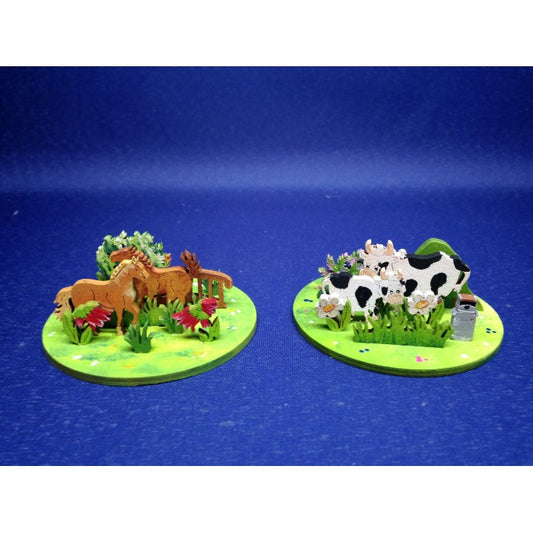 2 x Mini-Diorama aus Holz Kuh und Pferd