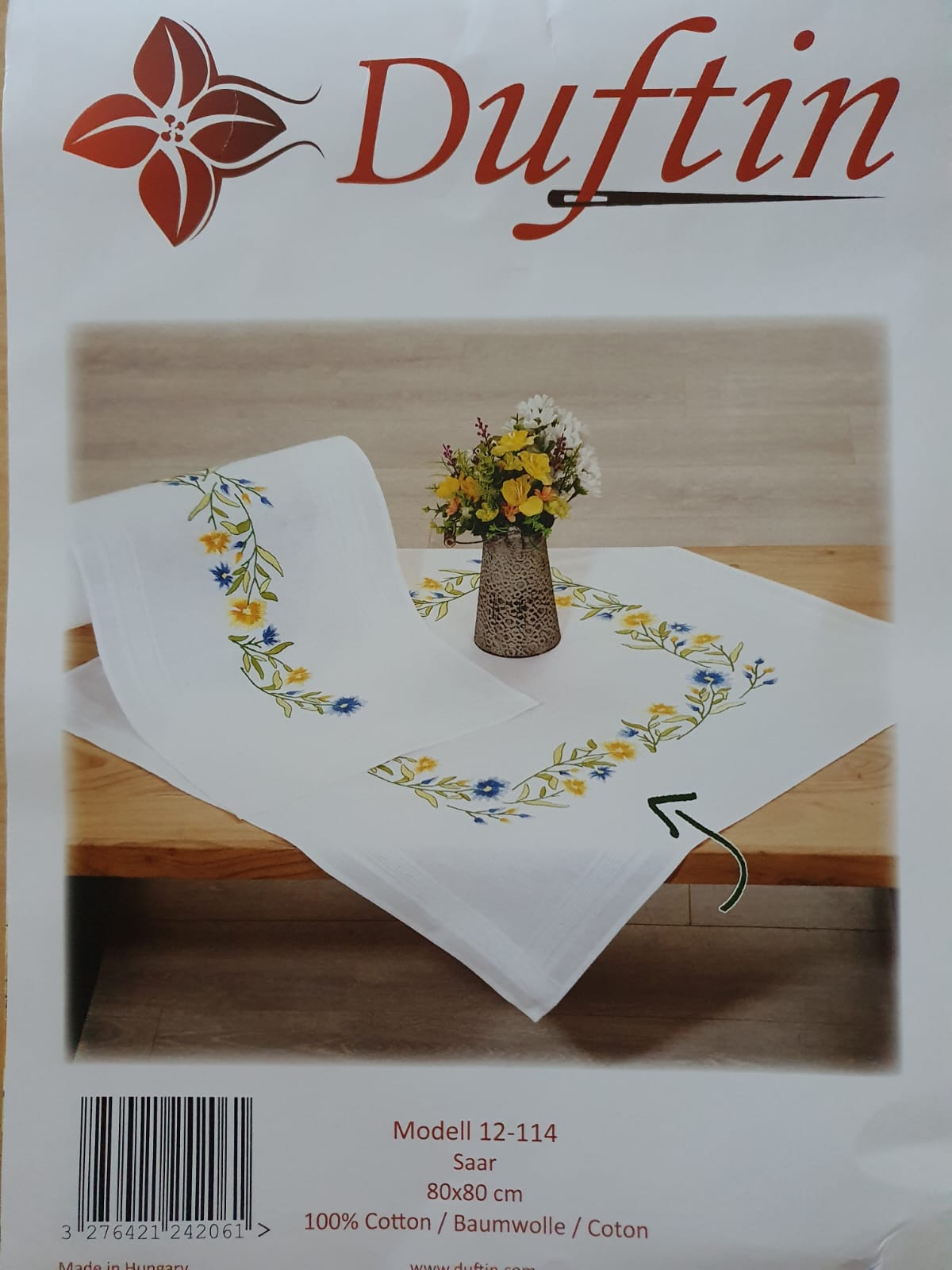 Duftin Stickpackung Mitteldecke blaue und gelbe Blumen, Platt-Stielstich, 80x80cm