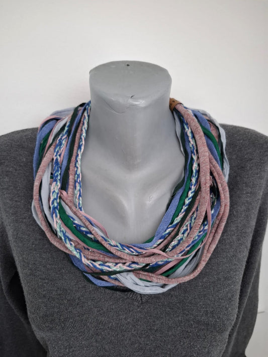 Loop-Schal Prinzessin, handgeknüpft