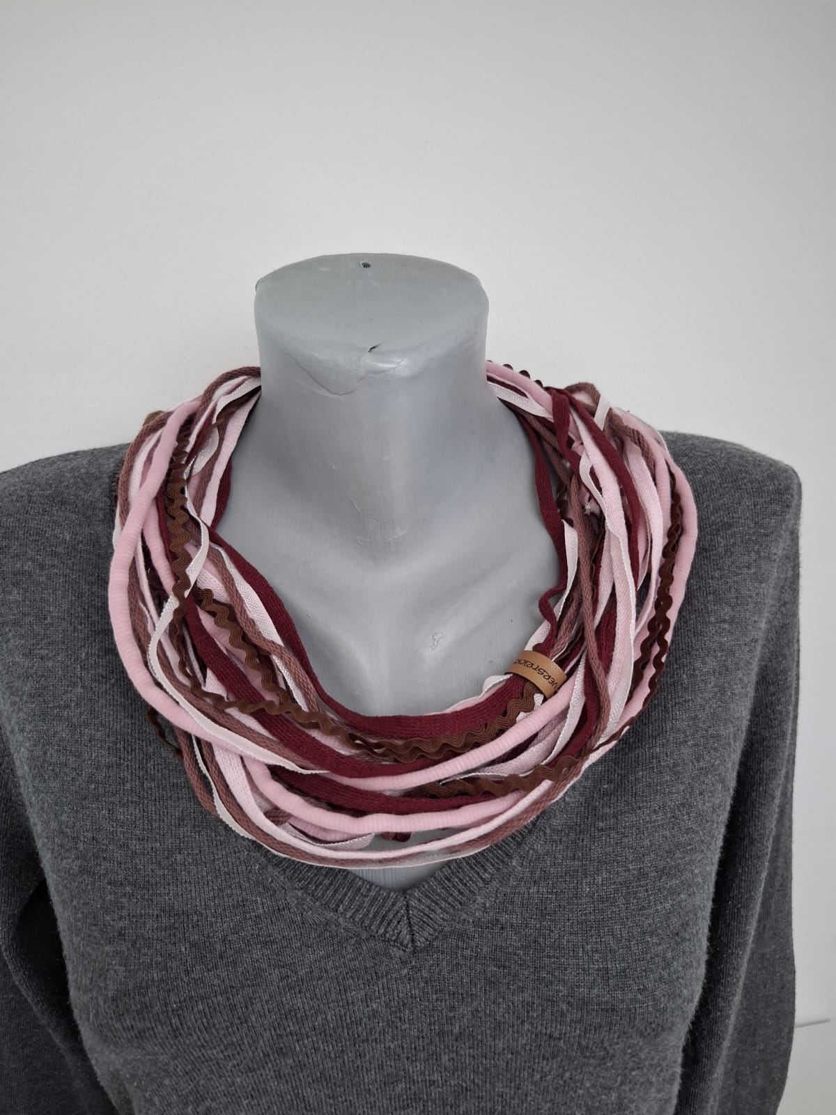 Loop-Schal Geisha, handgeknüpft