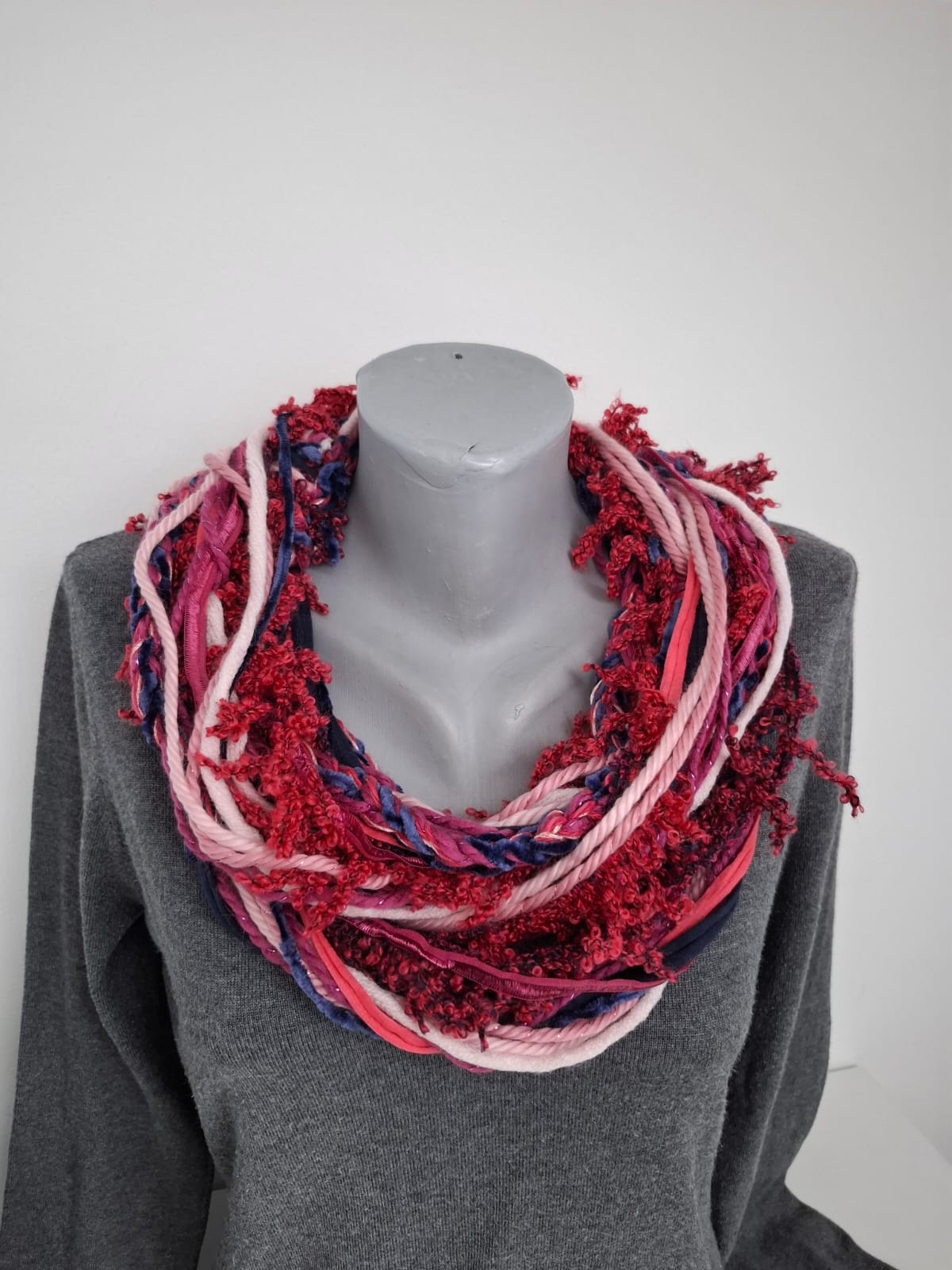 Loop-Schal Vulkan, handgeknüpft Wintervariante