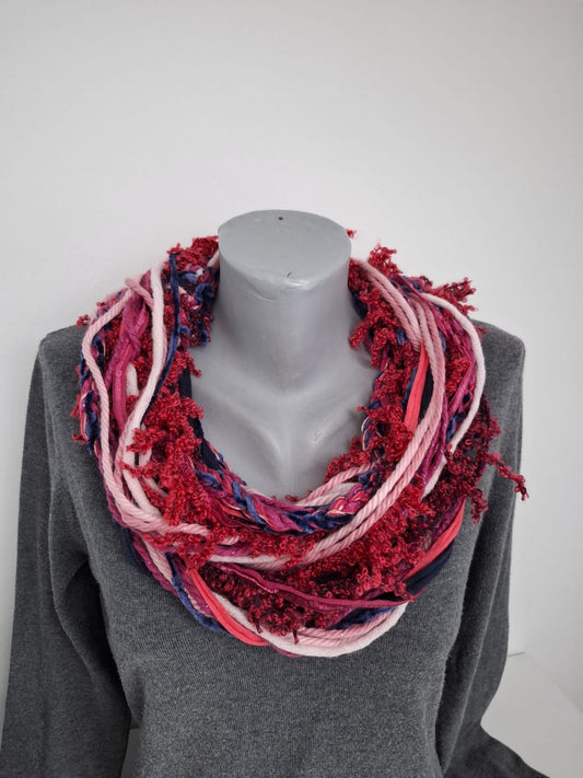 Loop-Schal Vulkan, handgeknüpft Wintervariante