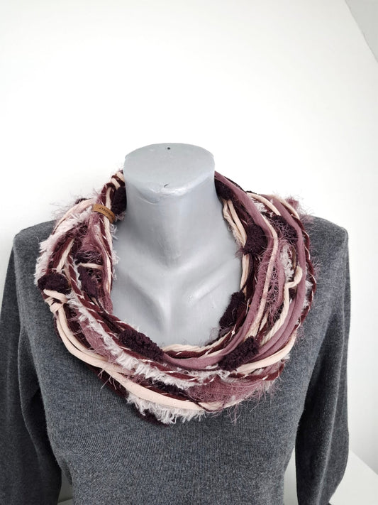 Loop-Schal Granat, handgeknüpft Wintervariante