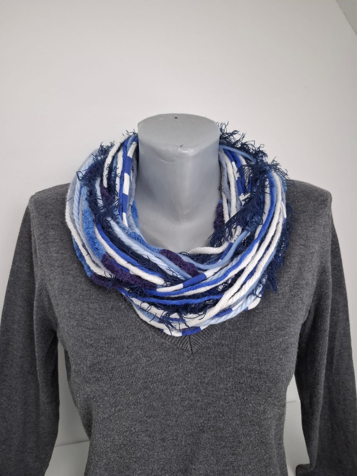 Loop-Schal Griechenland,  handgeknüpft Wintervariante