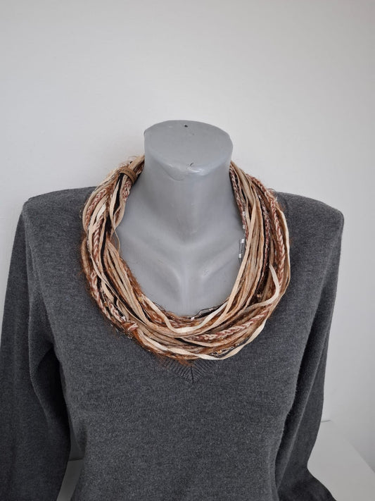 Loop Schal Milchschokolade,handgeknüpft, Ganzjahresvariante