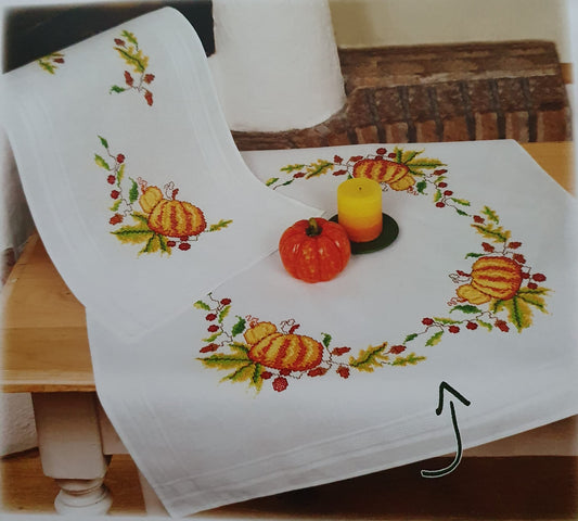 Duftin Stickpackung Mitteldecke Kürbis groß Kreuzstich 80x80cm
